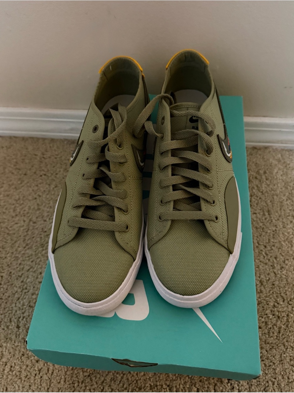 Men’s Nike Sneakers. Worn once